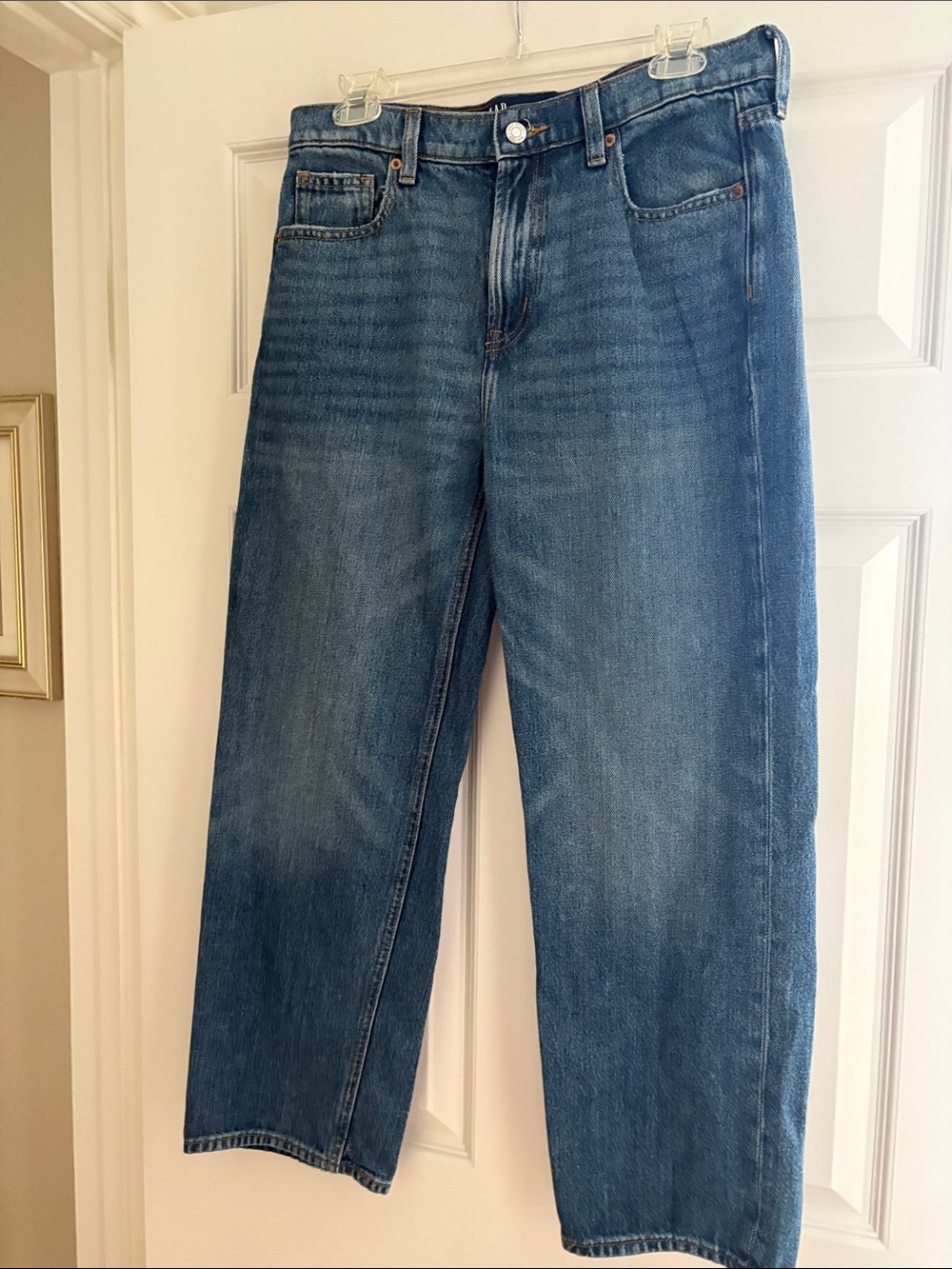 GAP Women's Straight Jeans in Mid Blue Wash